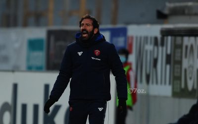 “Bellissimo primo tempo in cui non abbiamo concesso niente mentre nella ripresa abbiamo perso qualche occasione. Non mi preoccupo perché la squadra crea palle goal, sarebbe un problema il contrario”